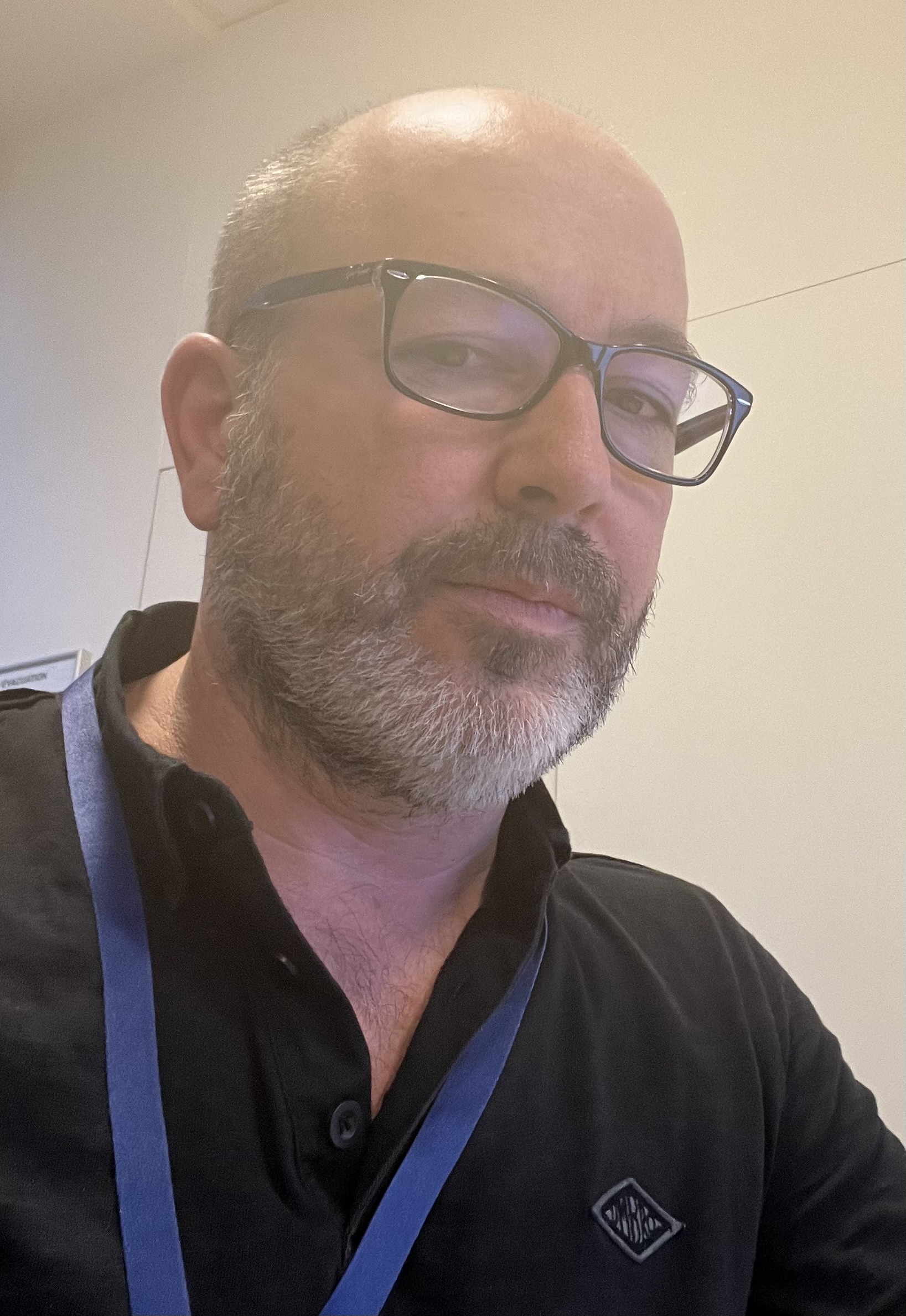 Eduard - Robregordo - Madrid | Follamigs